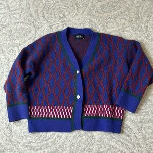 Woman's Geometric Pattern Cardigan Size Medium